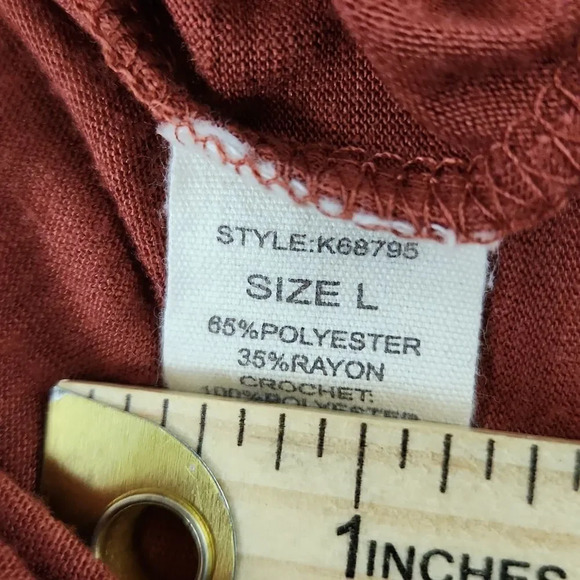 paper + tee size large off shoulder top - Picture 4 of 7